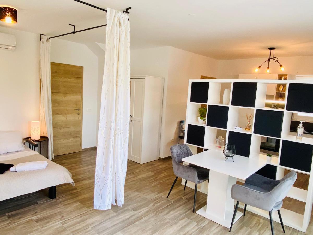 Studio For2 In Opatija Exteriér fotografie